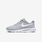 Nike tanjun junior grey hotsell